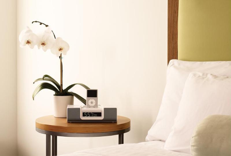 Springhill By Marriott East At Plazzio Hotel 3*