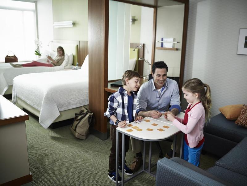 Hotel Springhill By Marriott East At Plazzio Wichita